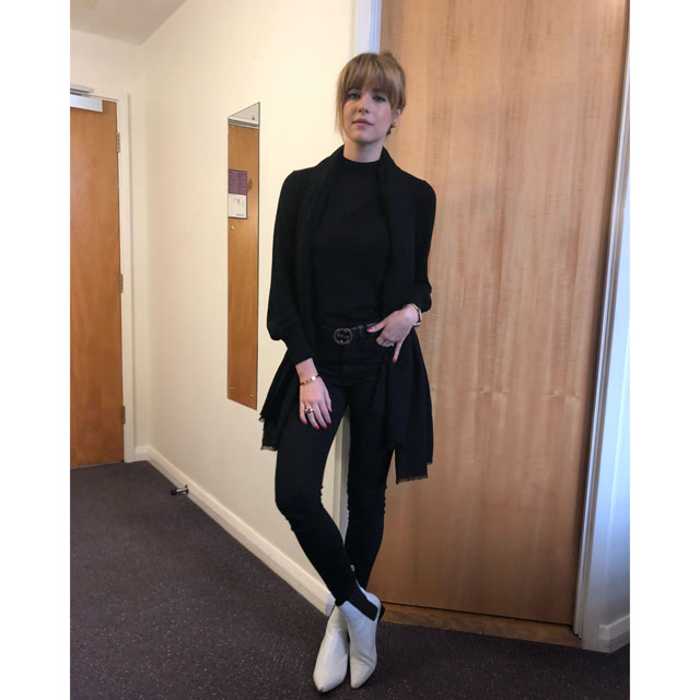 Look of @anaverasite from 30 January, 2018 | 21 Buttons
