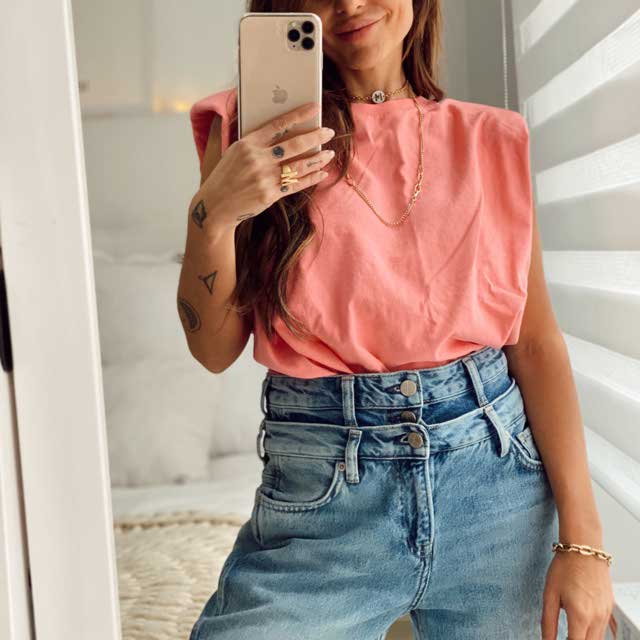 Look of @marysaps from 13 May, 2020 | 21 Buttons