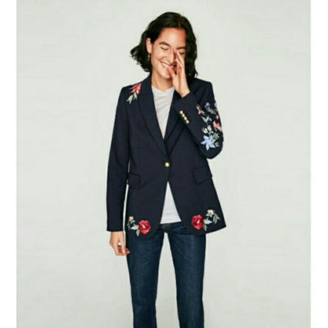 Look of @zoraidavm from 8 January, 2018 | 21 Buttons