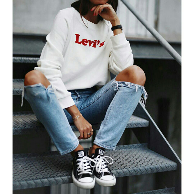 Look of @elcas94 from 16 April, 2018 | 21 Buttons
