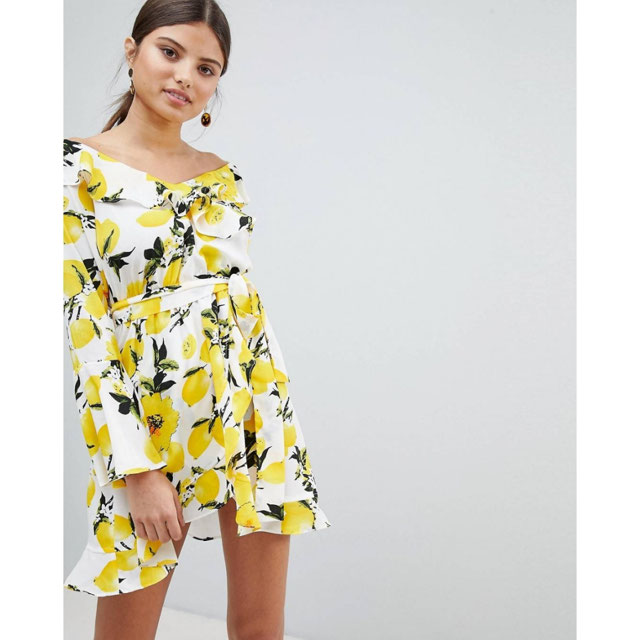 Tenue de @chicas.asos datant du 5 Avril 2018 | 21 Buttons
