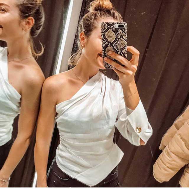 Look von @anto.lupe vom 1 März, 2019 | 21 Buttons