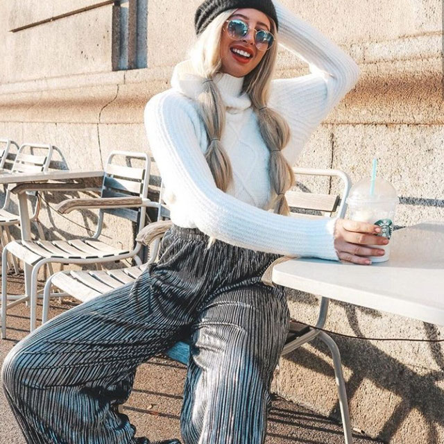 Look of @itschia07 from 1 December, 2018 | 21 Buttons