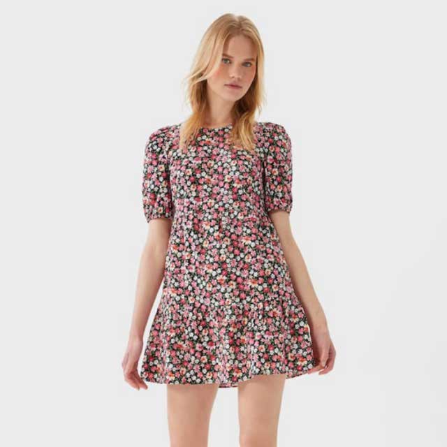 Tenue de @moda_inditex datant du 5 Mai 2020 | 21 Buttons