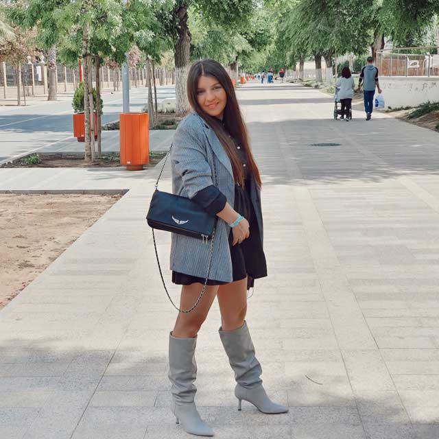Look of @almubn from 3 May, 2021 | 21 Buttons