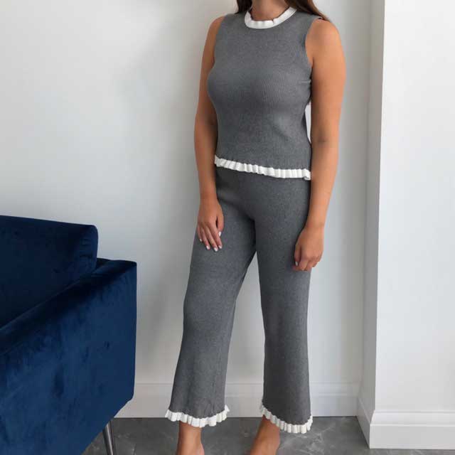 O look de @unique_avenue de 30 Julho, 2019 | 21 Buttons