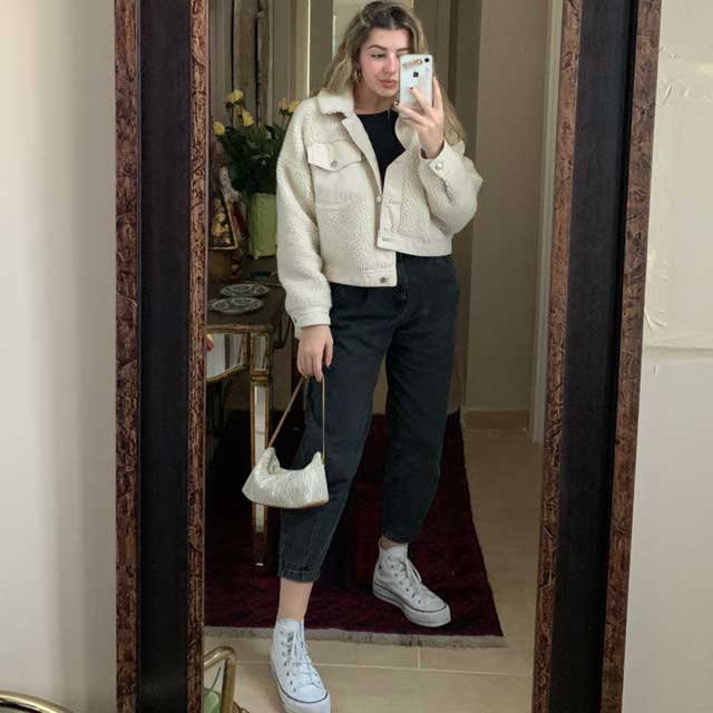 Tenue de @rebecabanelas datant du 23 Mars 2020 | 21 Buttons