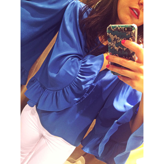 Look of @andreacambriles from 8 April, 2017 | 21 Buttons