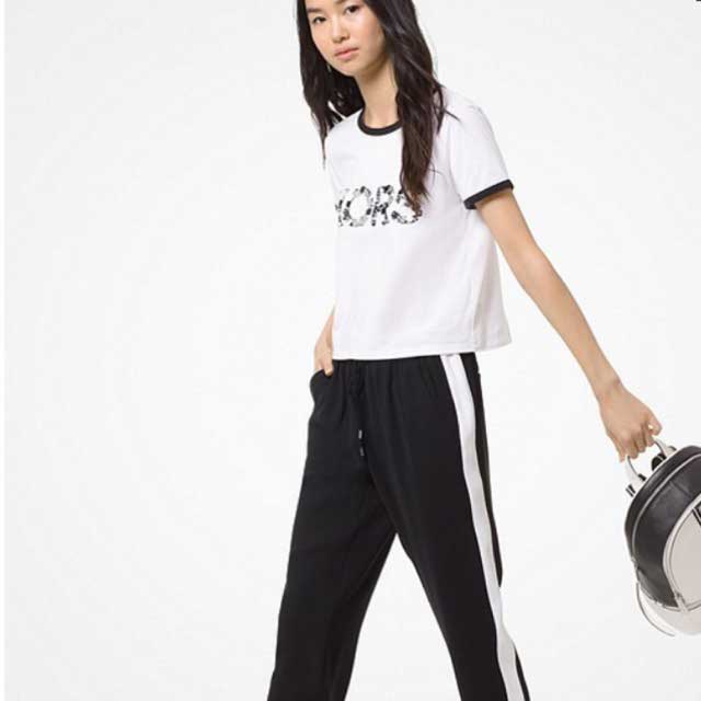 Look of @michaelkors_es from 11 August, 2019 | 21 Buttons