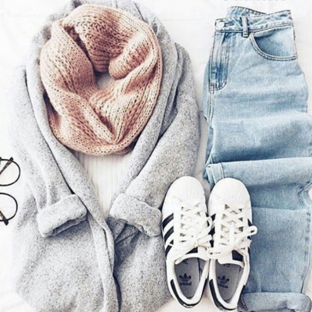 Look von @xsabrinaa vom 2 Januar, 2018 | 21 Buttons
