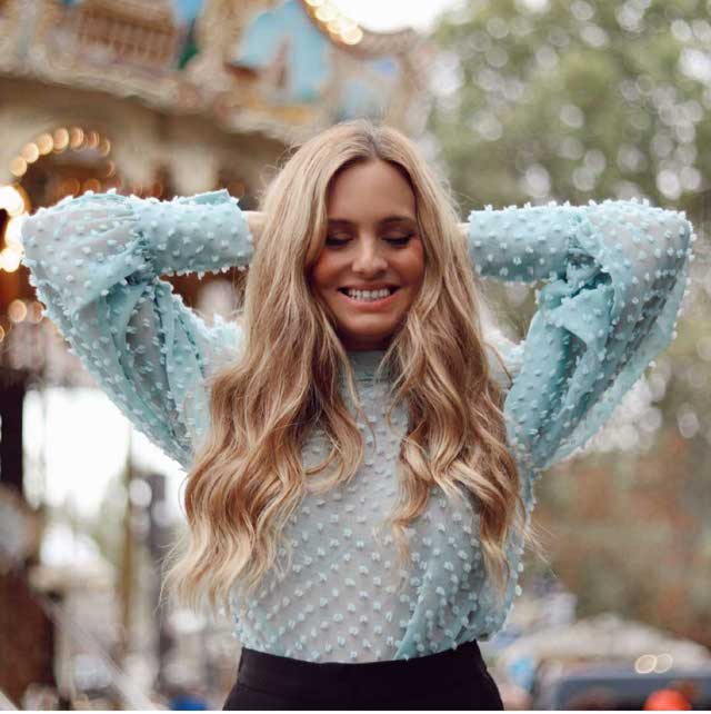 Look of @trending.looks from 22 December, 2019 | 21 Buttons
