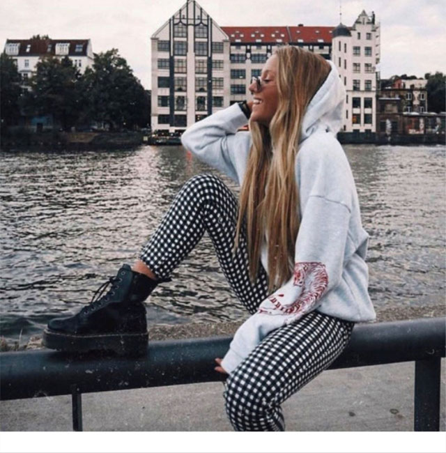 Look of @cristina.gonzalez04 from 25 Septiembre, 2018 | 21 Buttons