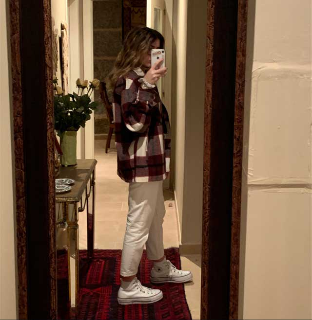 Tenue de @rebecabanelas datant du 12 Mars 2020 | 21 Buttons