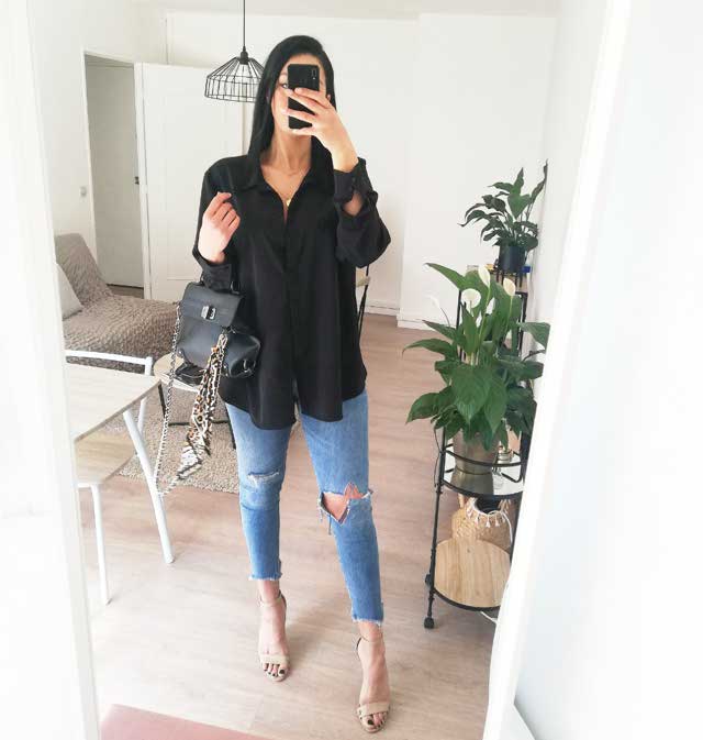 O look de @soraya_bouu. de 22 Março, 2020 | 21 Buttons