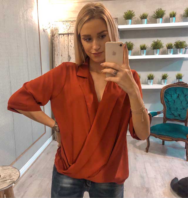 Look of @karenstronati from 17 Septiembre, 2019 | 21 Buttons