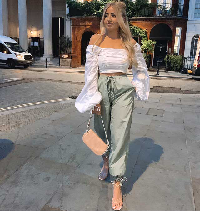Look of @_laurenfindlay from 7 Agosto, 2020 | 21 Buttons