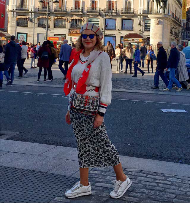 Look of @mouminvogue from 17 February, 2019 | 21 Buttons