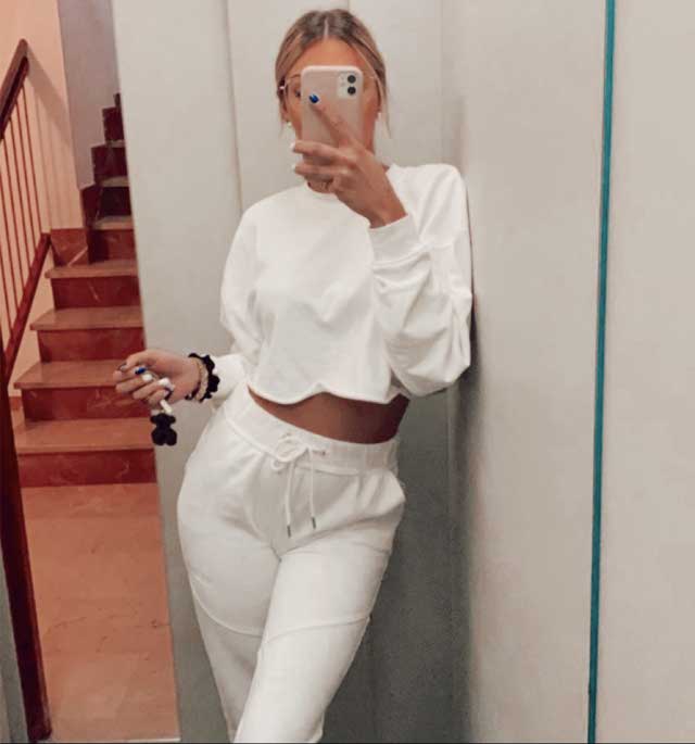 Look of @maaariasoler from 19 Octubre, 2020 | 21 Buttons