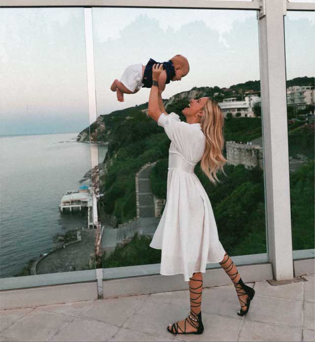 Tenue de @karenstronati datant du 10 Juillet 2019 | 21 Buttons