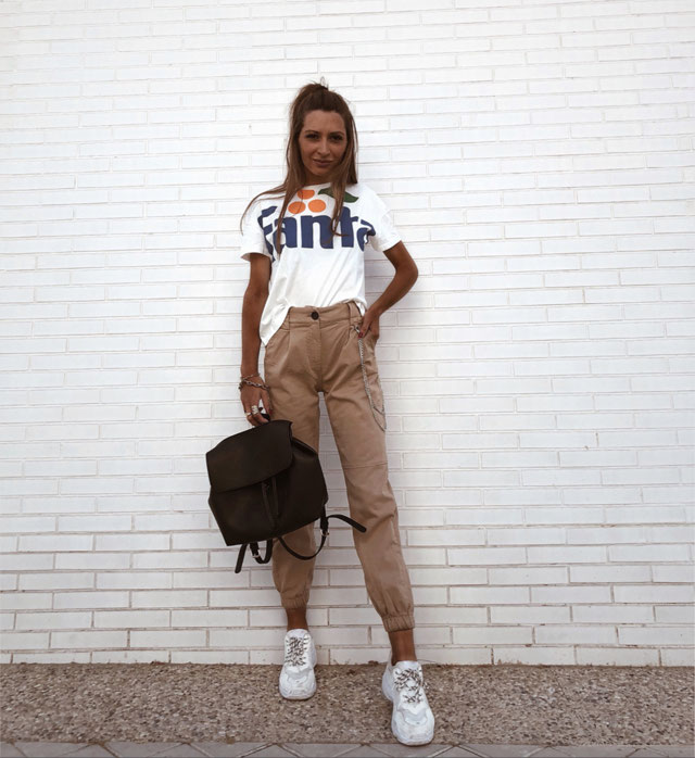 Look von @melanihid vom 13 August, 2018 | 21 Buttons