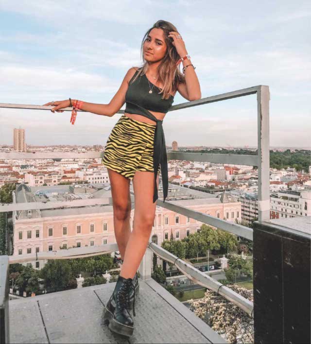 Look of @poecloset from 25 June, 2019 | 21 Buttons