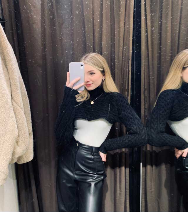 Look of @inessbotella from 21 December, 2020 | 21 Buttons