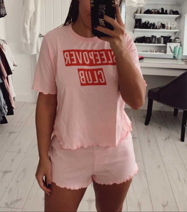 Tenue de @rachaelcasey datant du 20 Mars 2020 | 21 Buttons