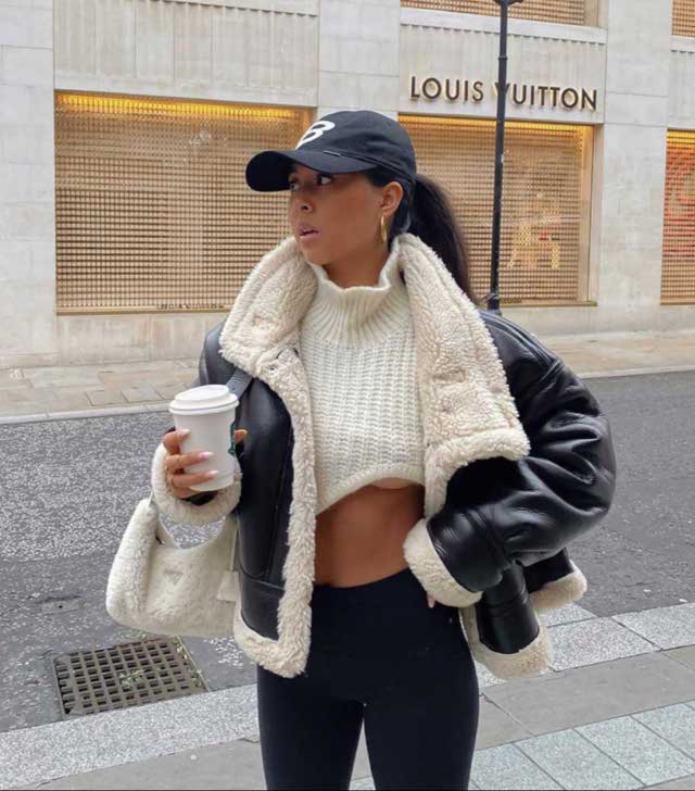 Look von @igoutfits1 vom 12 Dezember, 2021 | 21 Buttons