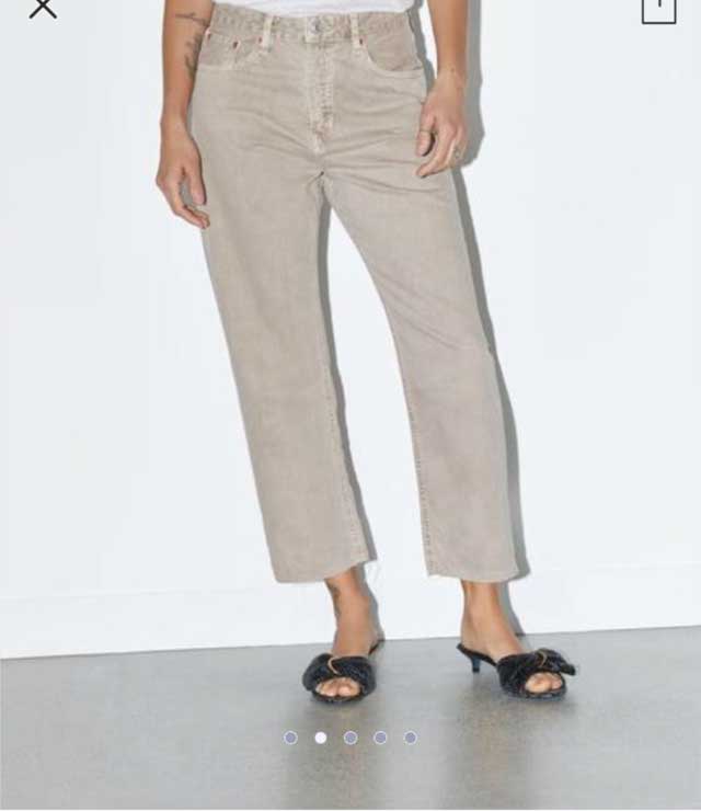 Look von @barbararguezl vom 4 November, 2019 | 21 Buttons