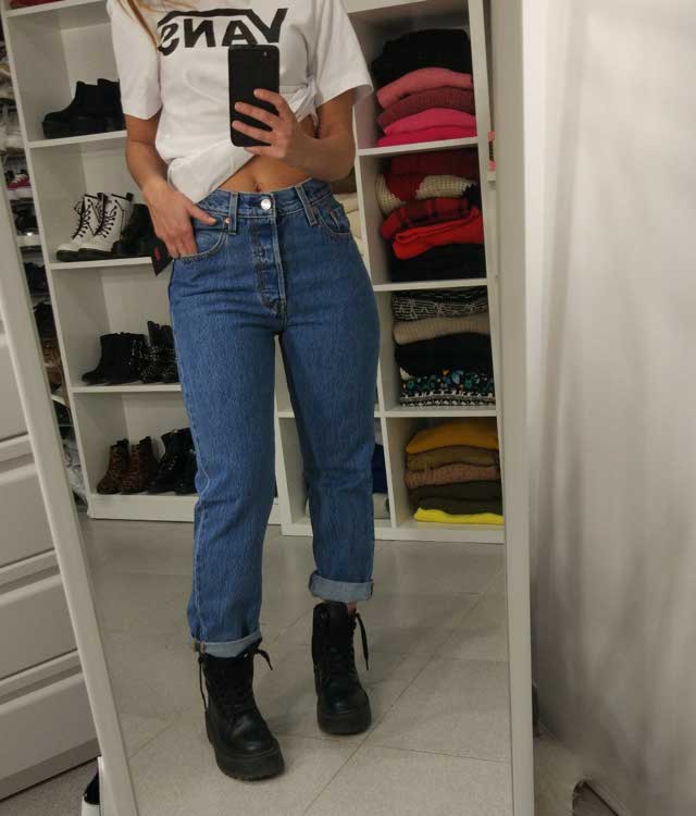 Look de @conluzycolor del 26 de Marzo, de 2019 | 21 Buttons