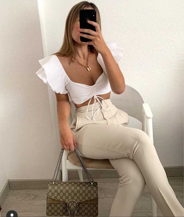 Look of @moonxamel from 29 May, 2020 | 21 Buttons