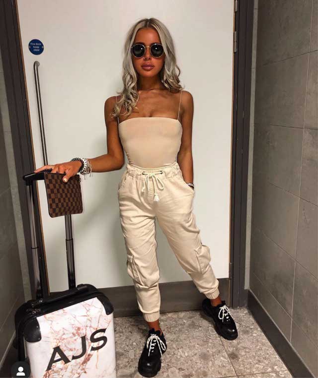 Look of @abi_stott from 27 June, 2019 | 21 Buttons