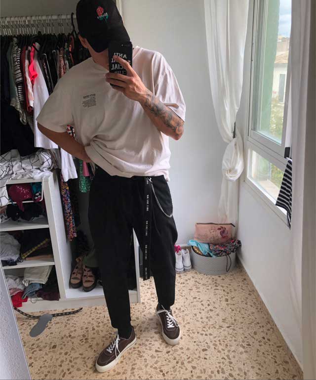 Образ @ aleexpride из/от 9 Сентябрь, 2019 | 21 Buttons