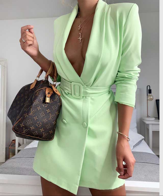 Look von @stylesister vom 1 August, 2019 | 21 Buttons