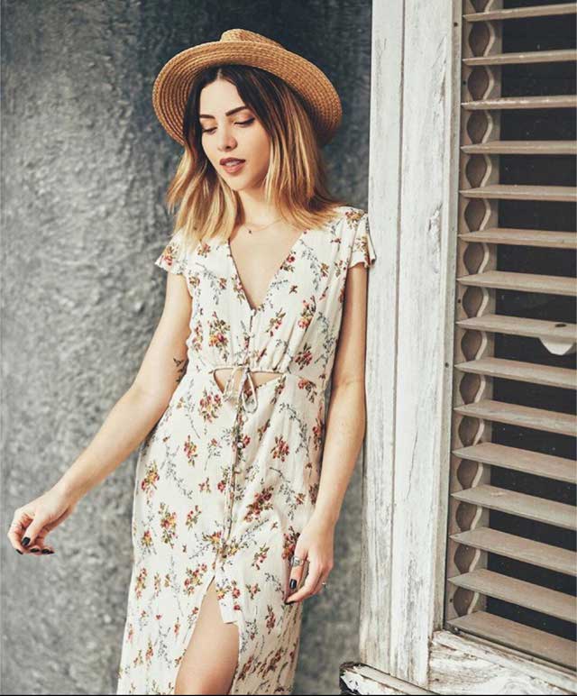Tenue de @blanca.secret datant du 1 Mai 2019 | 21 Buttons
