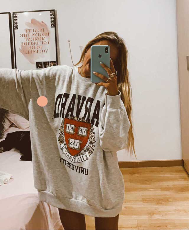 Look of @caarlaav from 3 September, 2019 | 21 Buttons