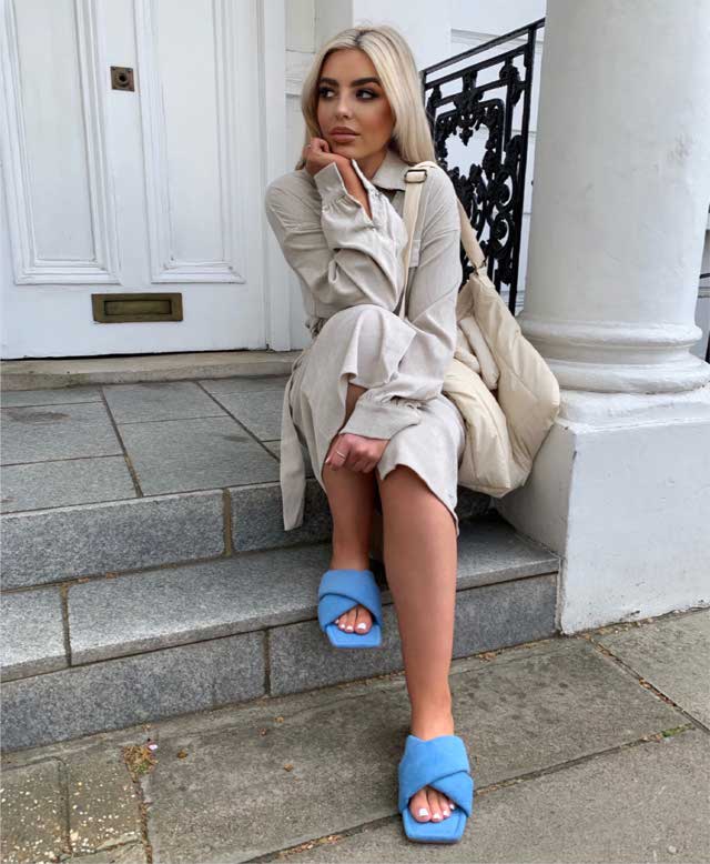 O look de @daniellamilan de 14 Abril, 2021 | 21 Buttons
