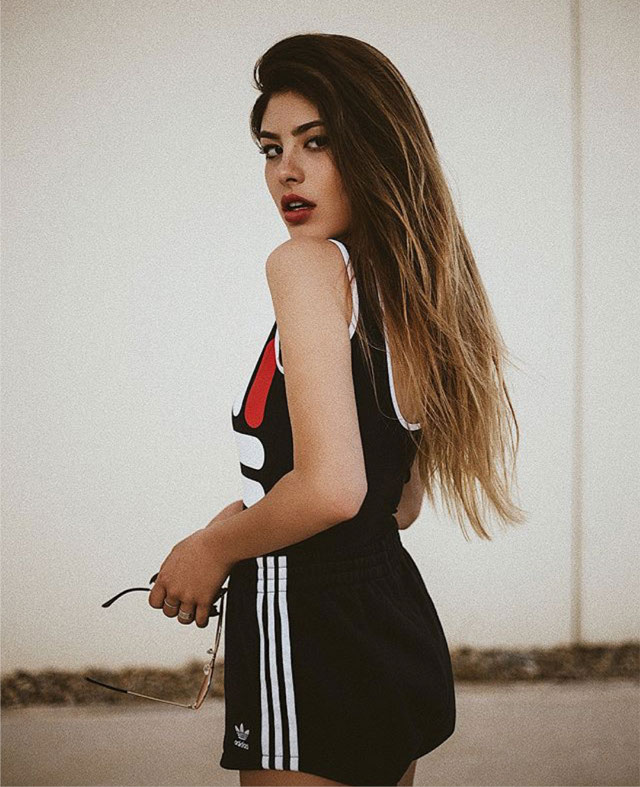 @adidasandnike kullanıcısının 9 Haziran 2018 görünümü | 21 Buttons