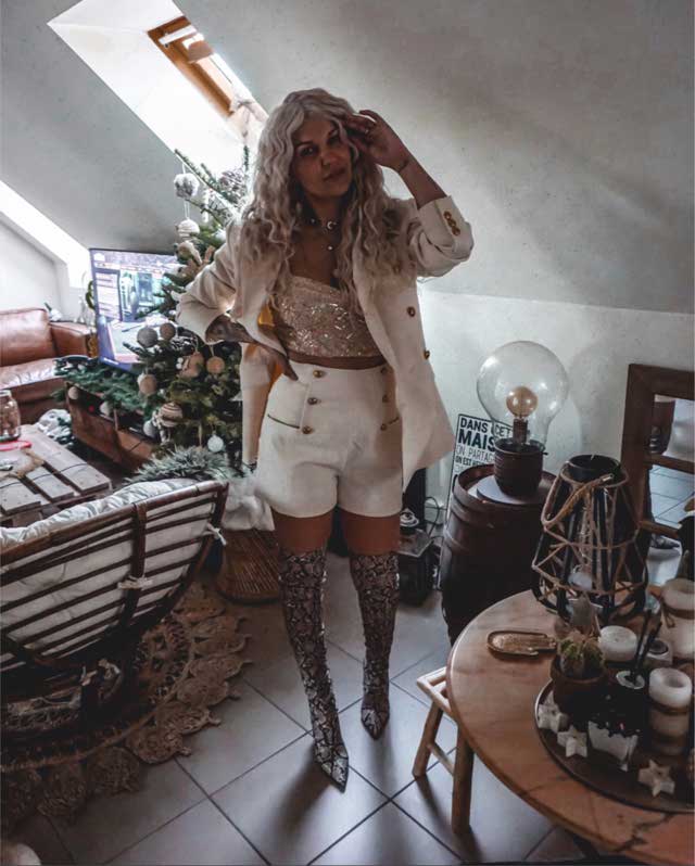 Образ @ marinabyzaza из/от 24 Декабрь, 2020 | 21 Buttons