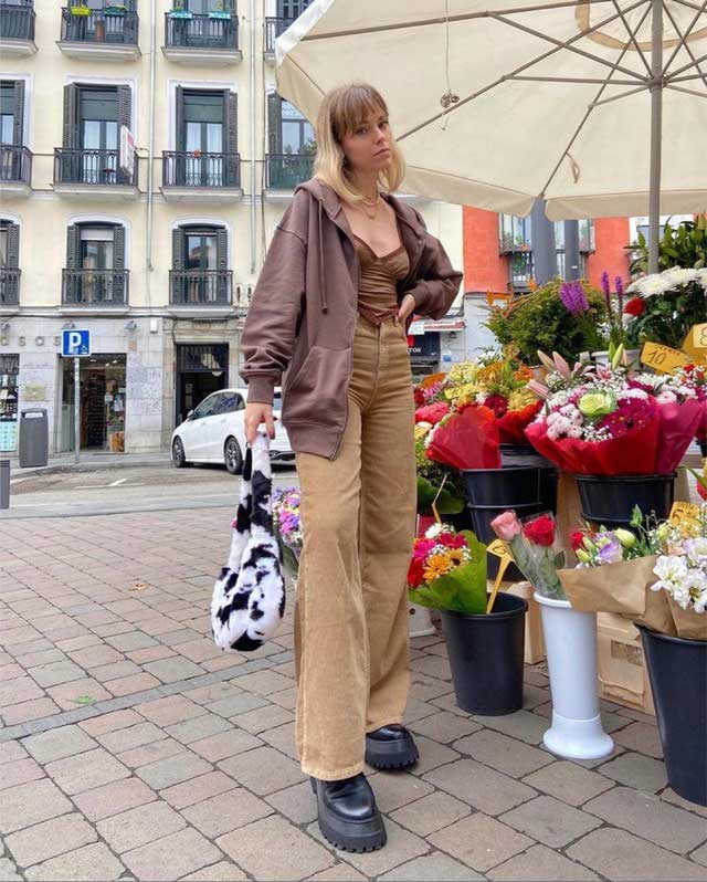 Look of @maarinaa._ from 29 December, 2020 | 21 Buttons