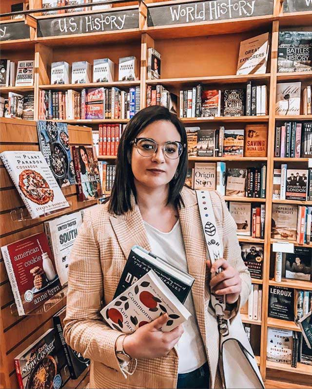 Look of @albertinesarah from 26 February, 2019 | 21 Buttons