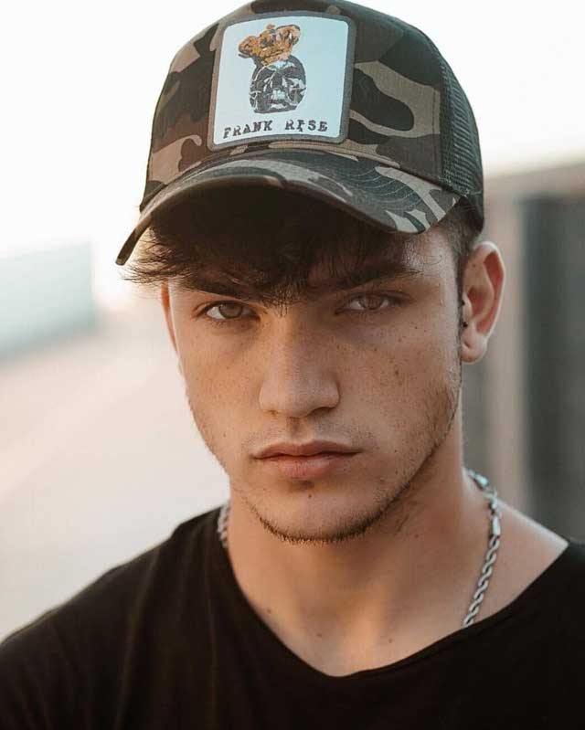 O look de @juaanperales de 27 Fevereiro, 2019 | 21 Buttons