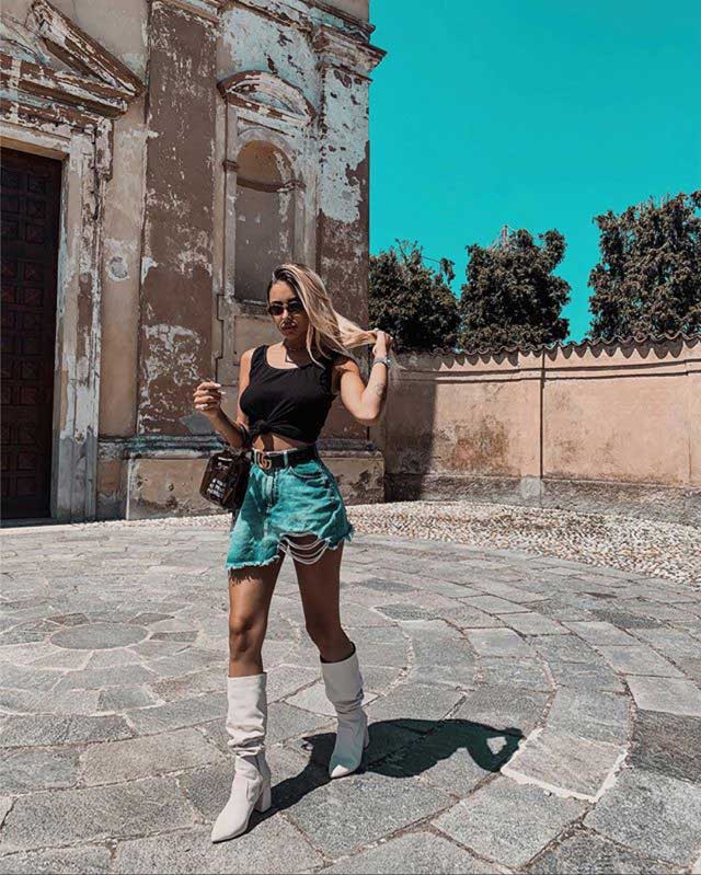 Martina Bandi (@bandimartina) | Photos and Outfits on 21 Buttons