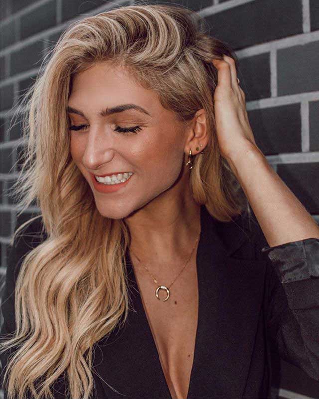Look von @anikateller vom 11 März, 2019 | 21 Buttons