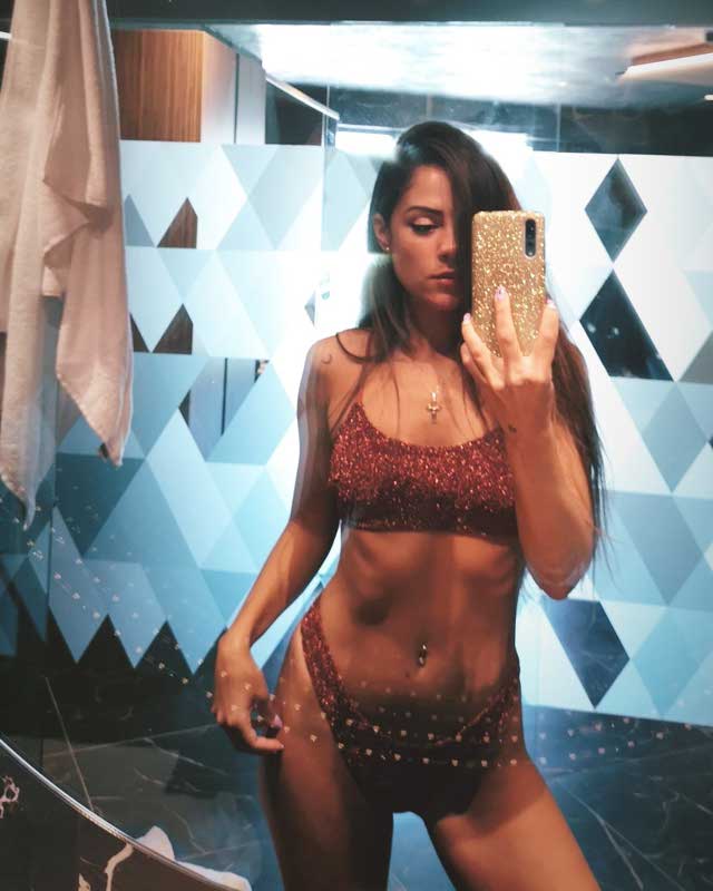 @melissapinto kullanıcısının 19 Haziran 2019 görünümü | 21 Buttons