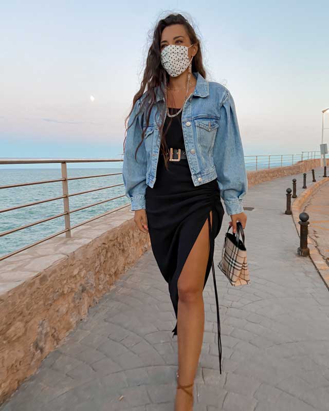 Tenue de @angiecantarella datant du 1 Septembre 2020 | 21 Buttons