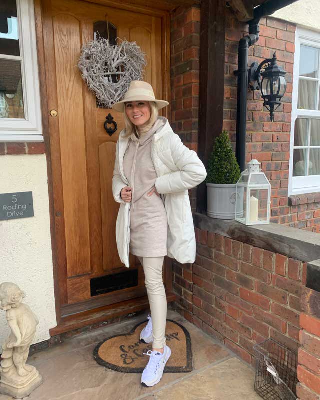 Look von @daisyminaj vom 11 Januar, 2020 | 21 Buttons
