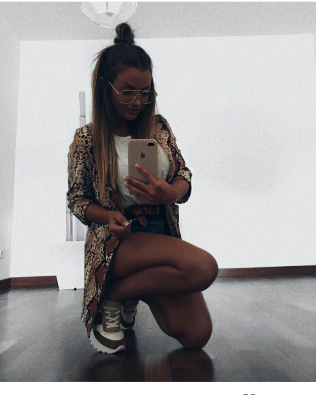 Look of @glamxxx from 19 September, 2018 | 21 Buttons