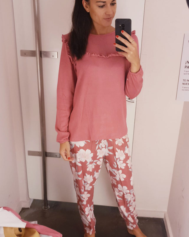 Look von @mimundodecolores_ vom 12 September, 2018 | 21 Buttons