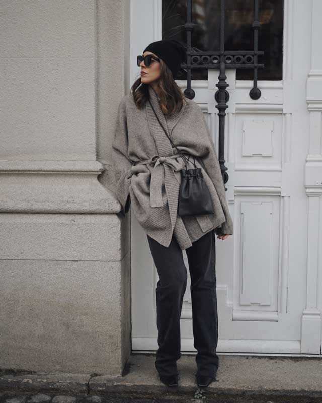 Tenue de @carlaestevezblog datant du 4 Novembre 2019 | 21 Buttons